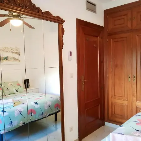 Primera Linea Paseo Principal Apartment *